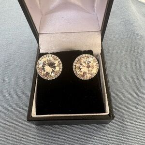 Moissanite 10 carat white gold